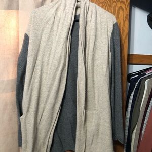 100% cashmere! 2-tone open cardigan